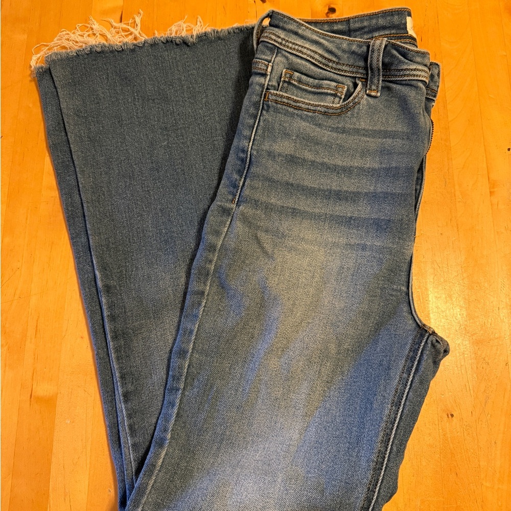 Carly Jean Los Angeles Austin Flare Medium Blue Frayed Wide-Leg Jeans Size 7